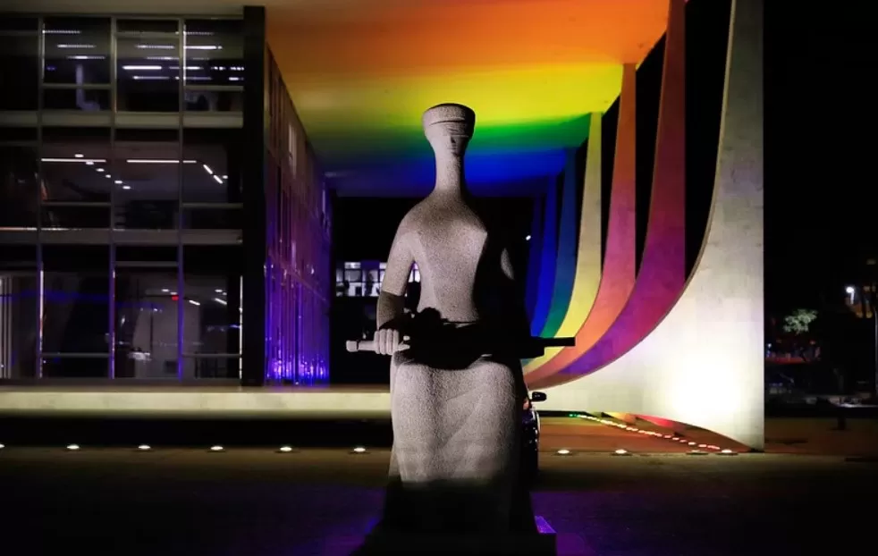 STF permite que homens trans registrem filhos como ‘parturiente’ em documento de nascimento