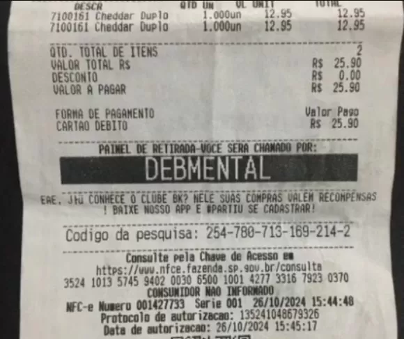 Funcionária do Burger King é demitida identificar após cliente como “Debmental” em comanda