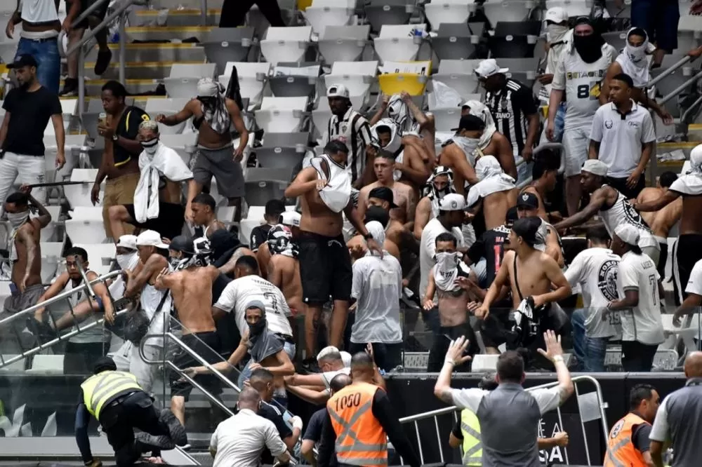 Polícia investiga casos de injúria racial, agressão e desacato em jogo entre Atlético e Flamengo