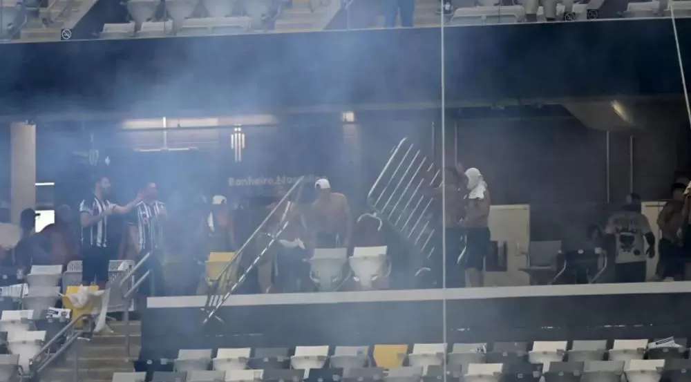Arena MRV pode ser interditada e Atlético punido com jogos sem torcida após tumultos na decisão contra o Flamengo