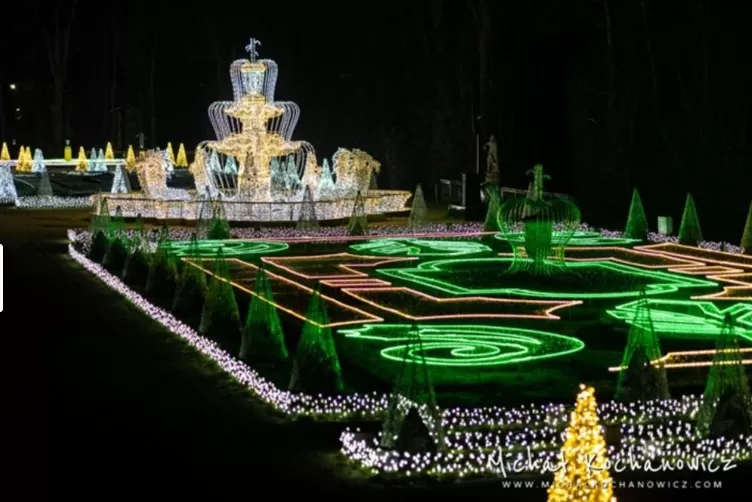 Iluminação de Natal da Praça da Liberdade será inaugurada com show de drones no dia 29 de novembro
