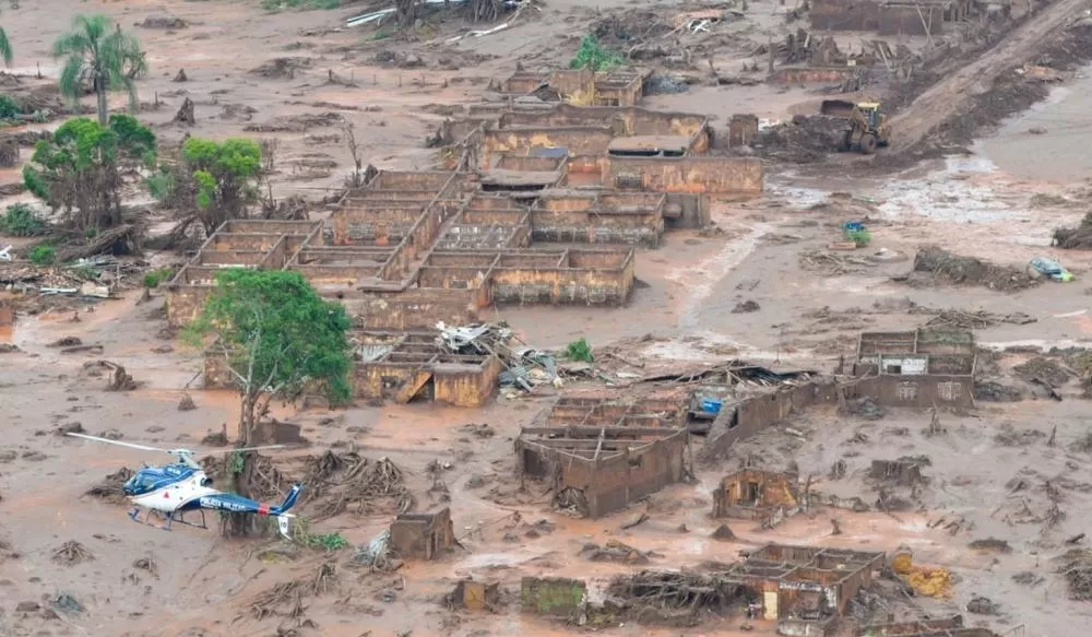 Justiça federal absolve Samarco por rompimento de barragem em Mariana