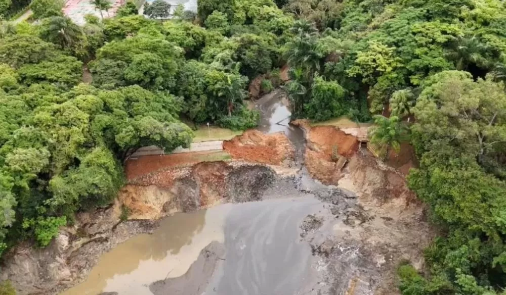 Parque da Lagoa do Nado permanece fechado após rompimento de represa