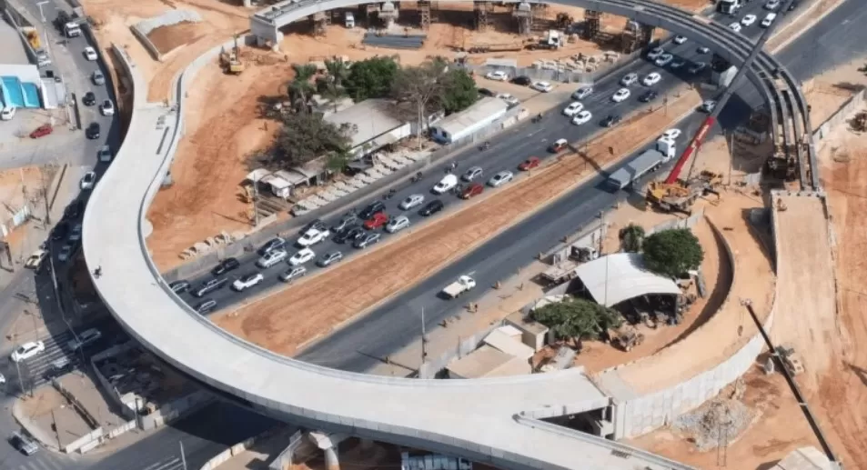 PBH libera primeiro viaduto na Avenida Waldomiro Lobo
