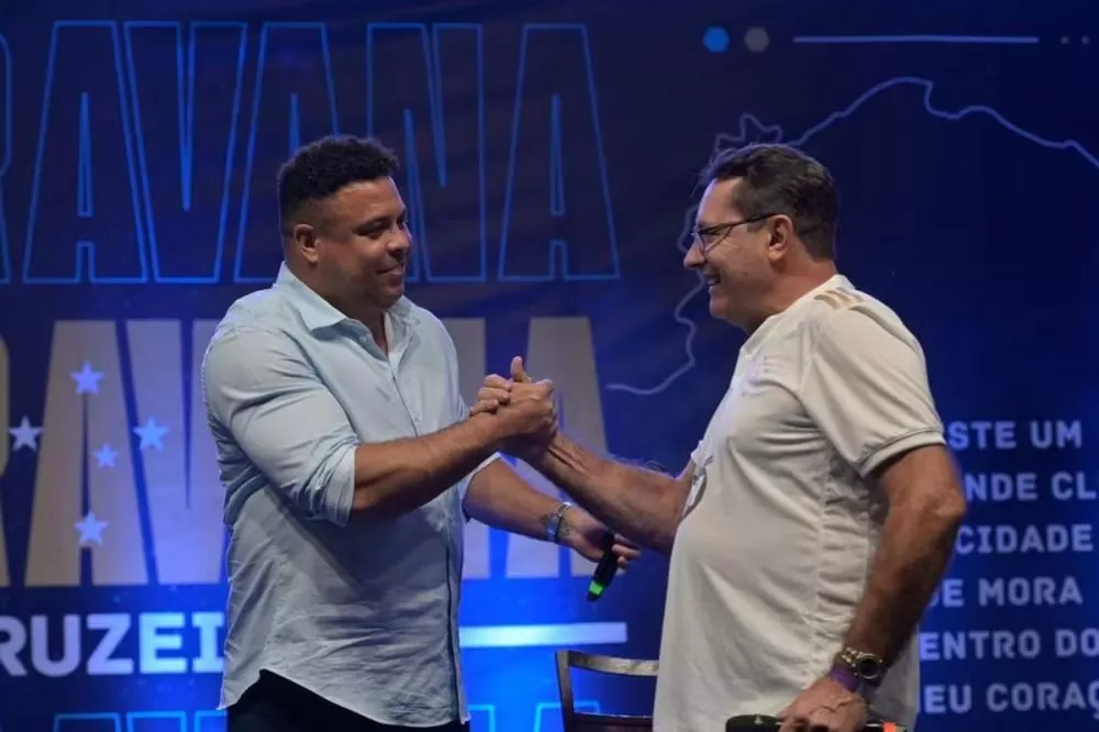 Ronaldo assina hoje venda da SAF do Cruzeiro para Pedrinho BH