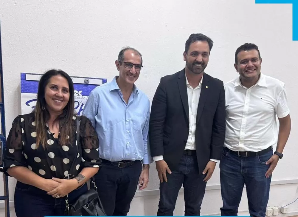 Deputados visitam hospital Lindouro Avelar e prometem apoio para melhorias