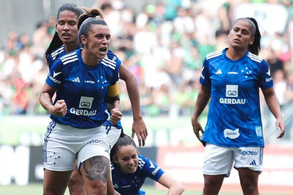 Cruzeiro vence o América e conquista o Campeonato Mineiro Feminino com goleada