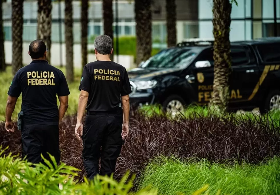 Polícia Federal realiza operação para investigar compra de votos em Minas Gerais 