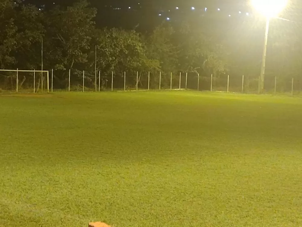 Mulher é esfaqueada em Lagoa Santa após briga no campo de futebol