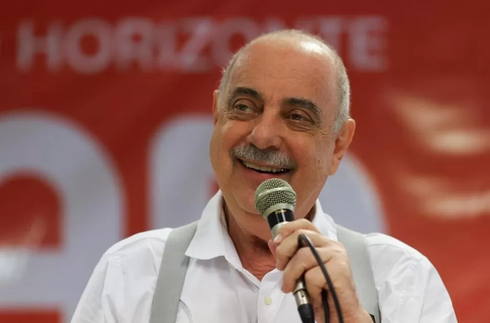 Fuad é internado pela segunda vez em menos de 15 dias por infecção