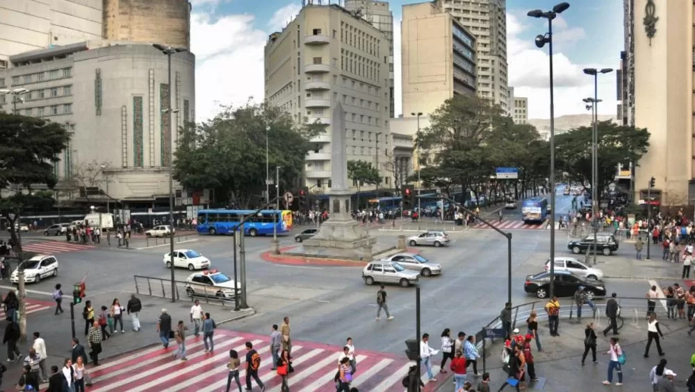 Câmara Municipal de BH vota projeto que pode transformar a Praça Sete na “Times Square” da Capital