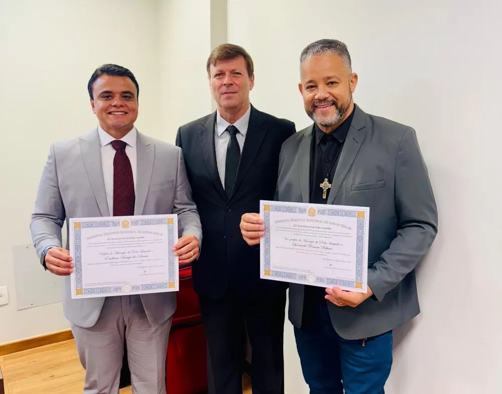 Emiliano e Leozão são Diplomados como Prefeito e Vice-prefeito de Pedro Leopoldo