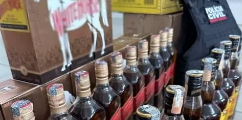 Bebidas falsificadas para festas de fim de ano são apreendidas em Santa Luzia