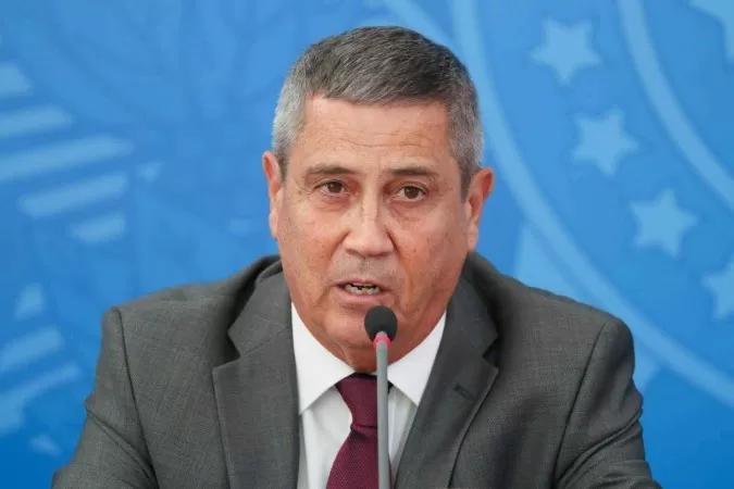 Braga Netto está preso em alojamento com ar-condicionado e comodidades exclusivas