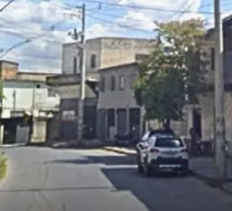 Idoso de 75 anos é torturado e queimado por criminosos durante assalto em Vespasiano