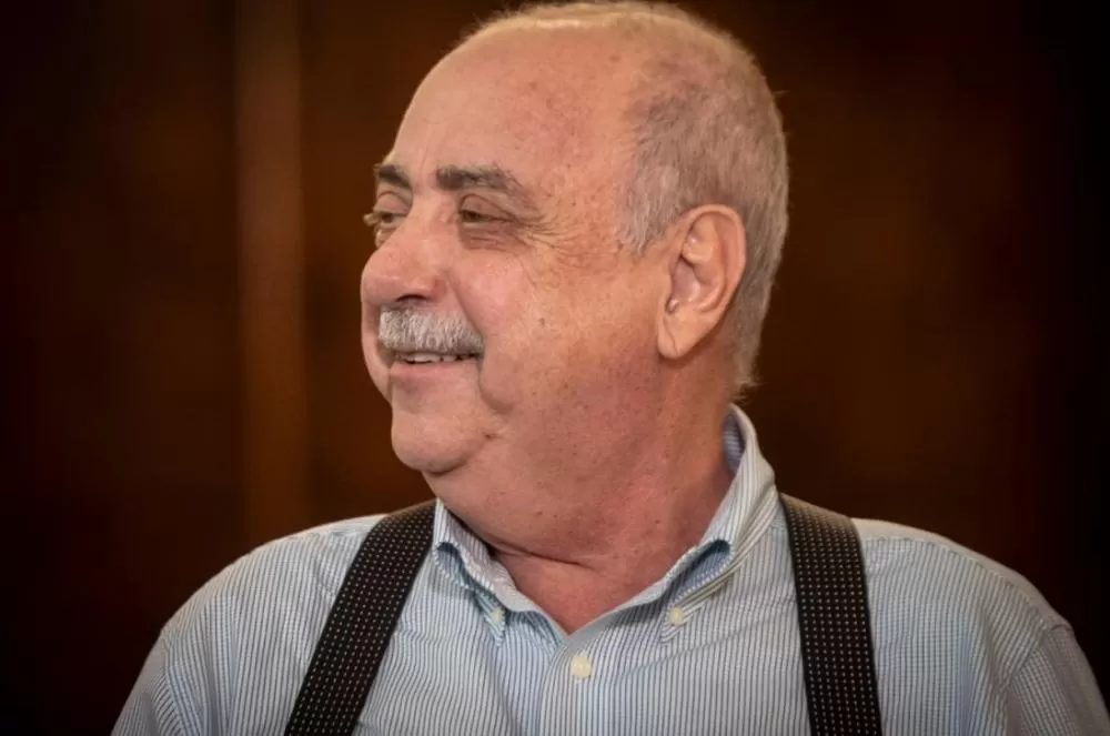 Prefeito de Belo Horizonte deixa UTI após quatro dias internado