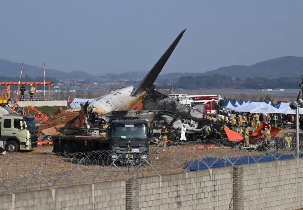 Avião da Jeju Air cai na Coreia do Sul e deixa 179 mortos