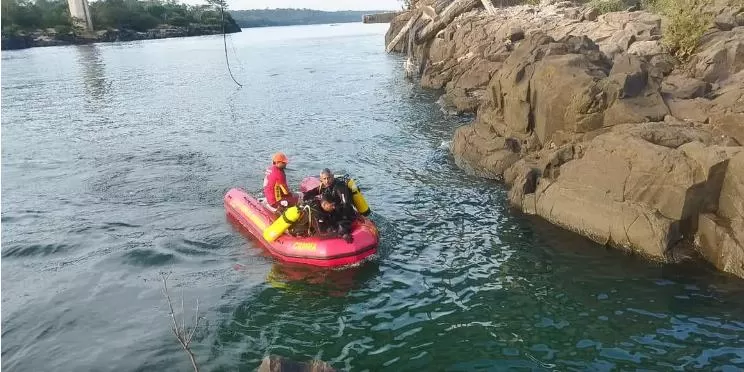 Mais um corpo é encontrado após queda de ponte; mortes chega a 10