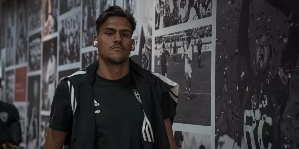 América anuncia Matheus Mendes, emprestado pelo Atlético, como novo goleiro para 2025