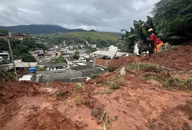 Chuva intensa provoca tragédia em Ipatinga; oito pessoas morreram em desabamentos