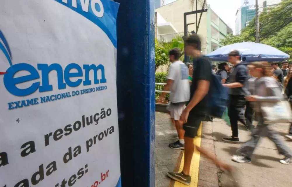 Nota máxima na redação do Enem é atingida por apenas 12 estudantes em 2024