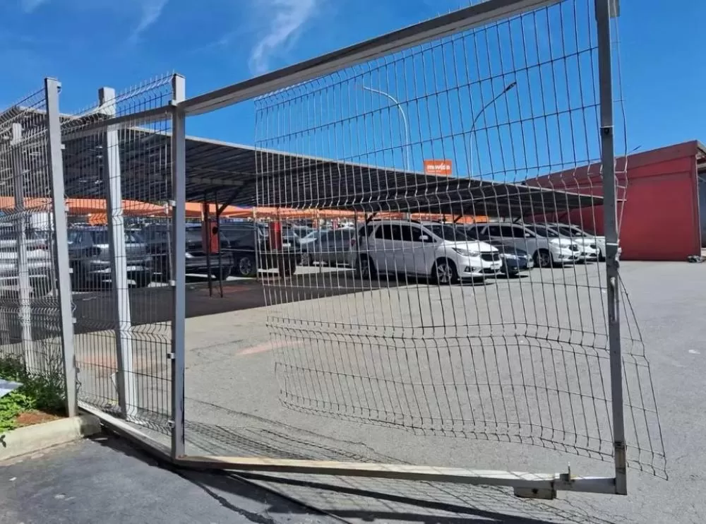 Adolescente invade locadora em Lagoa Santa, furta carro e é liberado após depoimento