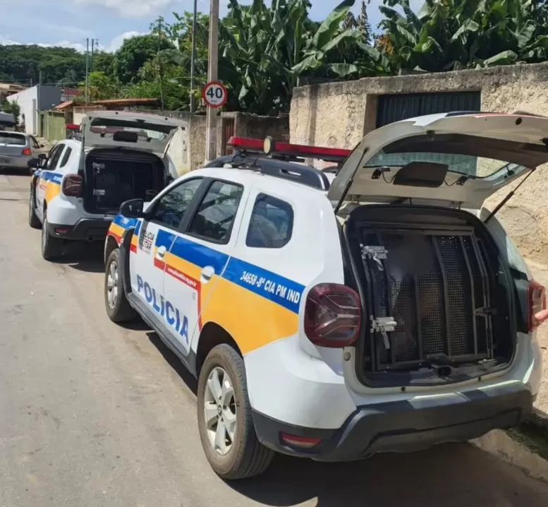 Polícia Militar captura dois foragidos do tráfico de drogas em Confins