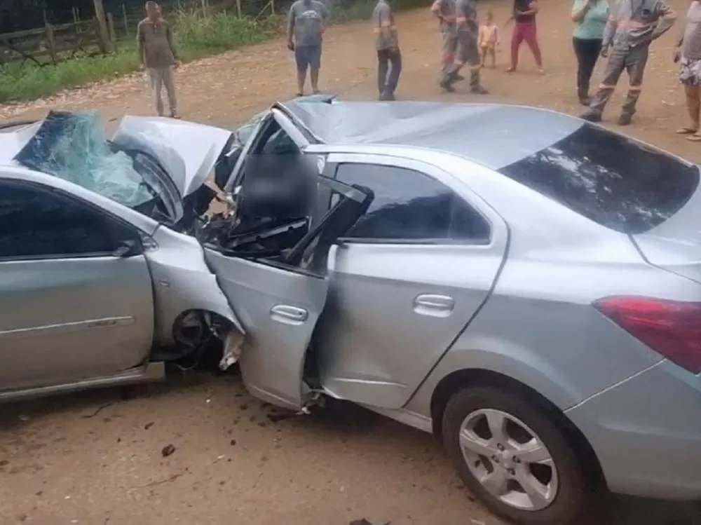 Colisão frontal na MG-436 deixa cinco mortos em Barão de Cocais