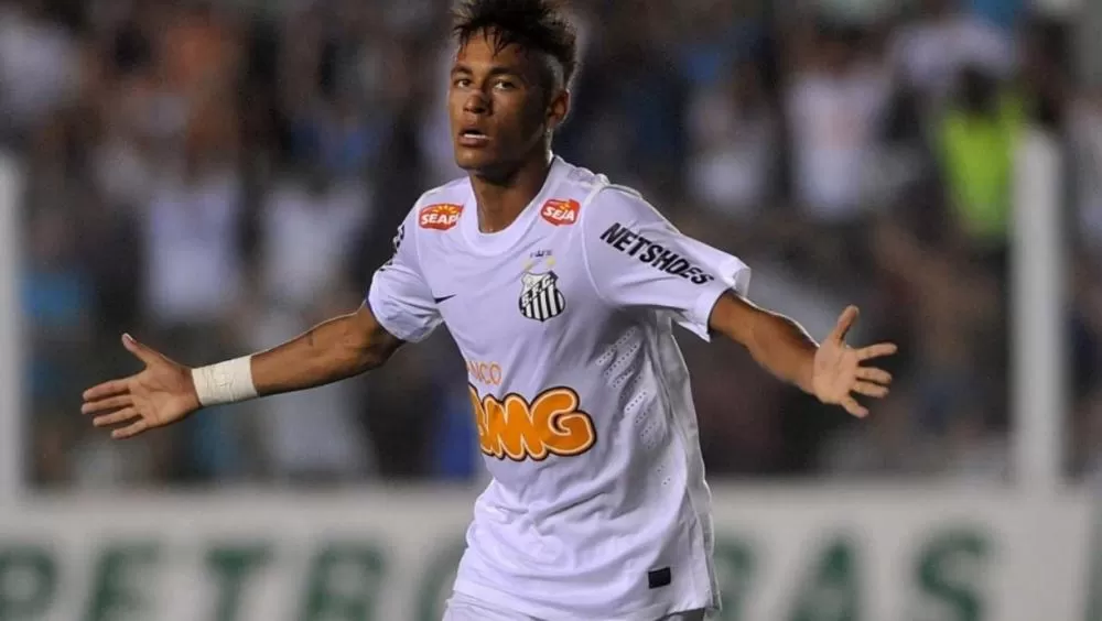 Neymar anuncia retorno ao Santos e volta ao futebol brasileiro após 12 anos