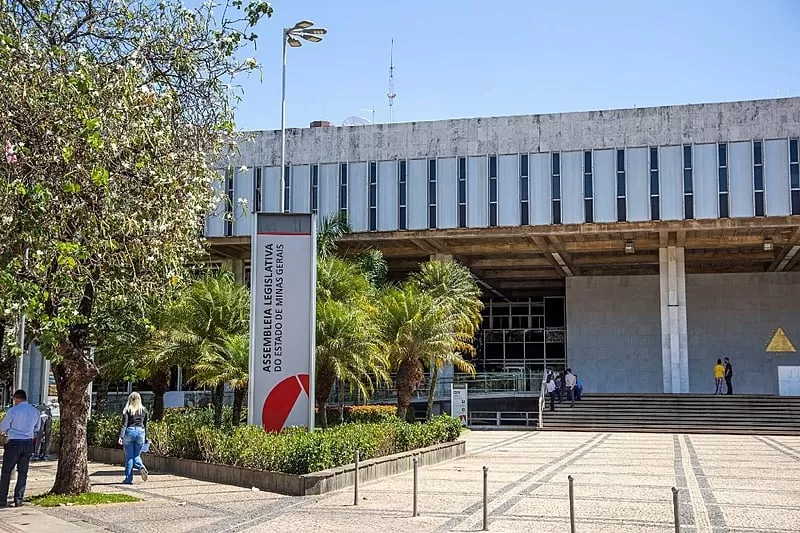 PL deixa base do Governo e forma nova bancada na ALMG