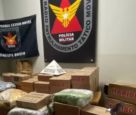 Polícia Militar recupera caminhão furtado e carga roubada em Vespasiano