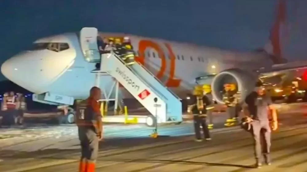 Avião da Gol bate em carro durante decolagem no Galeão e voo é interrompido
