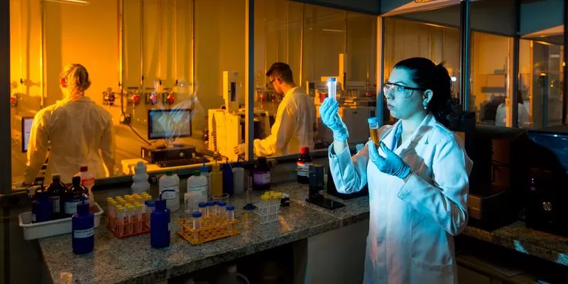 Após corte no orçamento, UFMG retoma o monitoramento da qualidade dos combustíveis