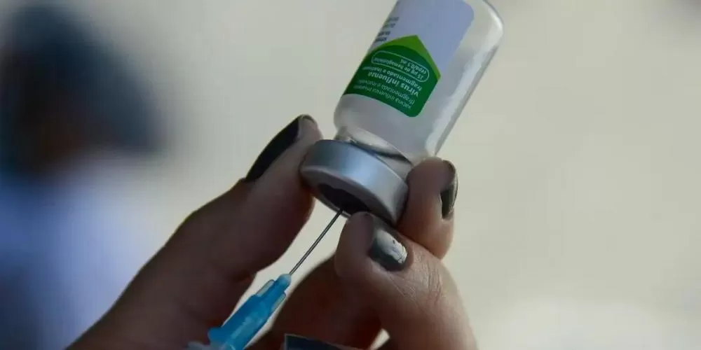 Fiocruz alerta que aglomerações no Carnaval podem aumentar casos de complicações respiratórias