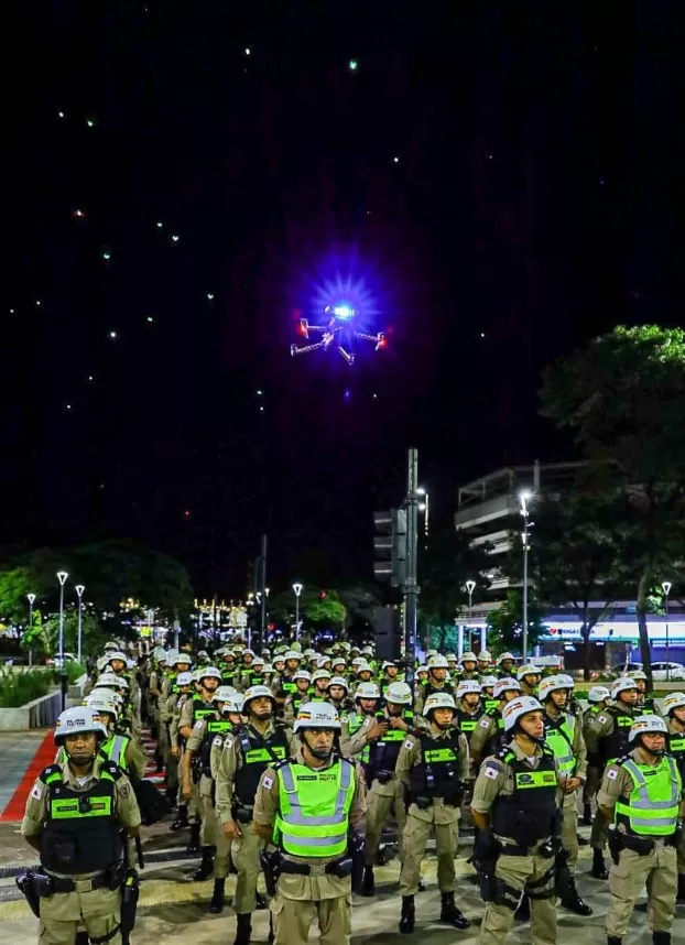 Desde madrugada, drones da PM com reconhecimento facial identificam suspeitos no Carnaval