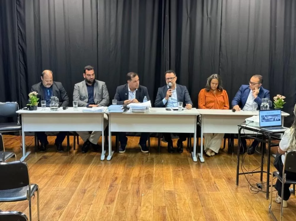 Pedro Leopoldo enfrenta crise financeira e nova gestão revela dívida de R$ 74 milhões e serviços comprometidos