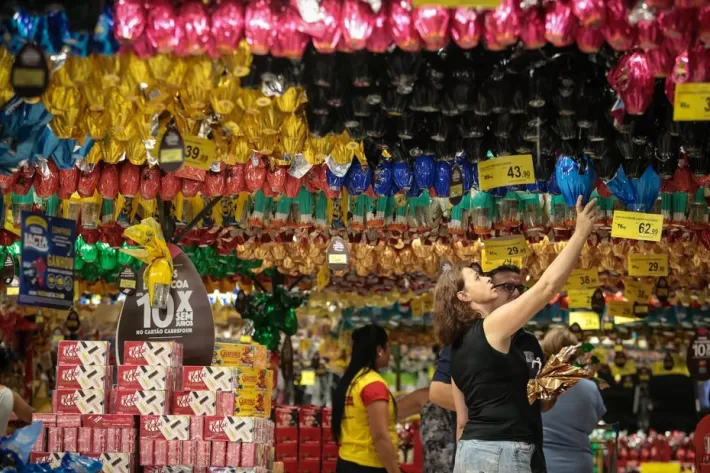 Ovos de páscoa e barras de chocolate sofrem aumento de até 40% em BH; aponta pesquisa