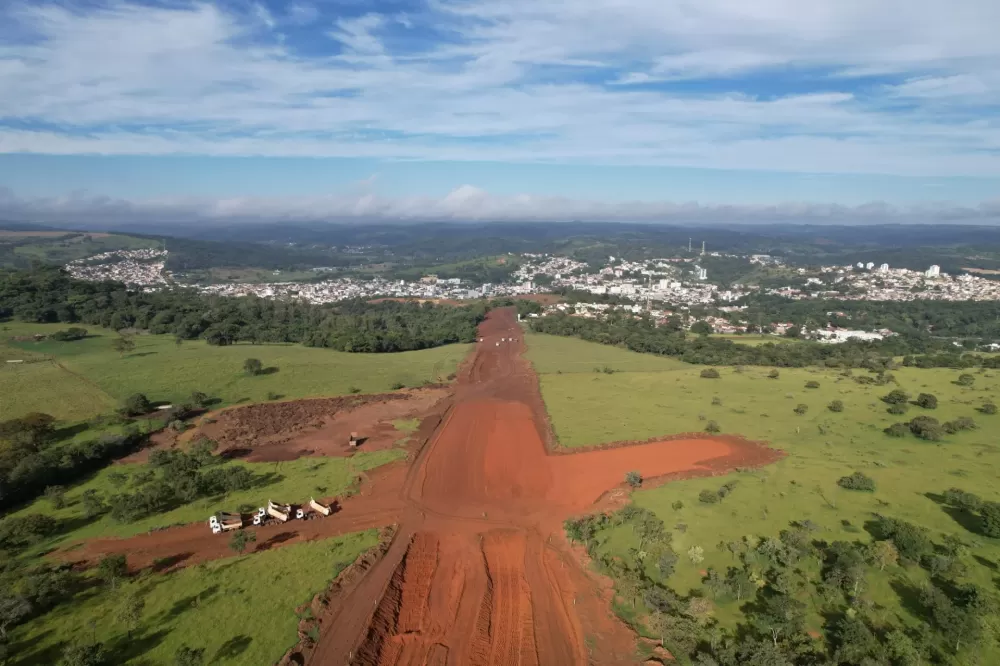Obras da Via Norte em Pedro Leopoldo avançam
