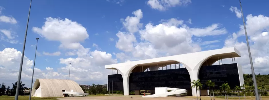 TCE-MG emite novo alerta ao Governo de Minas sobre gastos com pessoal