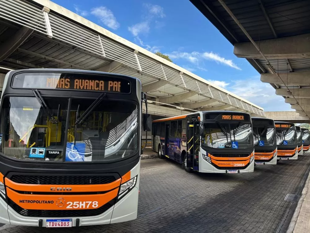 Governo de Minas renova frota de transporte público em Vespasiano com novos ônibus