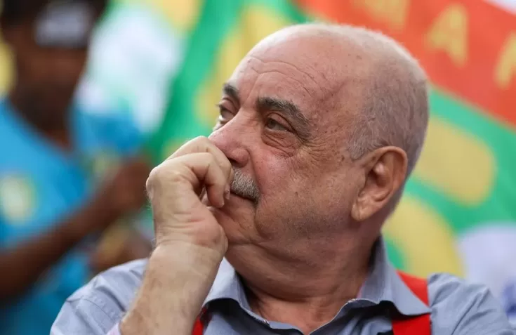 Fuad sofre parada cardiorrespiratória, é reanimado e está em estado grave, diz hospital