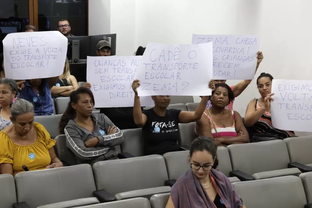 Comunidade denuncia interrupção do transporte escolar em Ribeirão das Neves