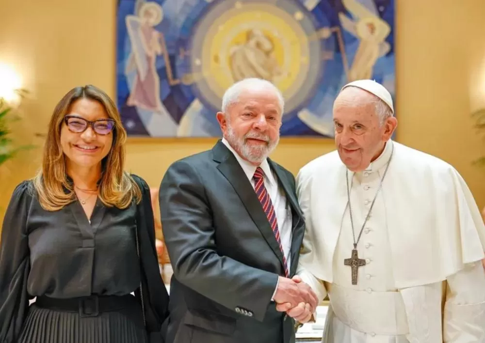 Lula e Janja vão ao Vaticano para se despedir de Papa Francisco