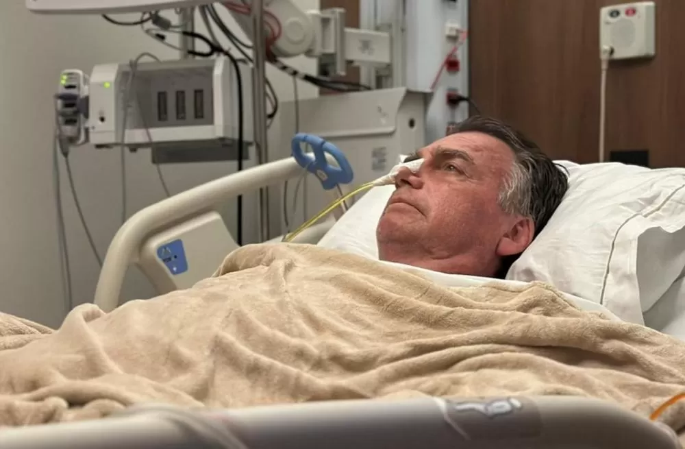 Bolsonaro apresenta piora clínica e segue internado na UTI em Brasília