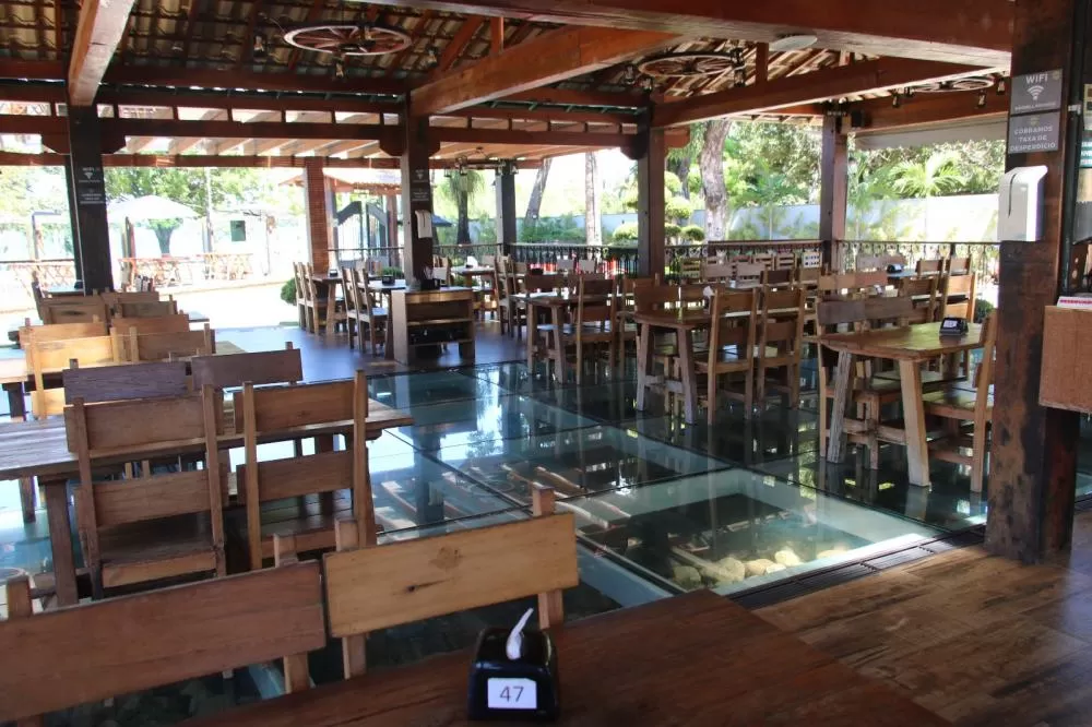Barril Lagoa Santa é o restaurante mais versátil da cidade: cardápio completo e programação para todos os gostos