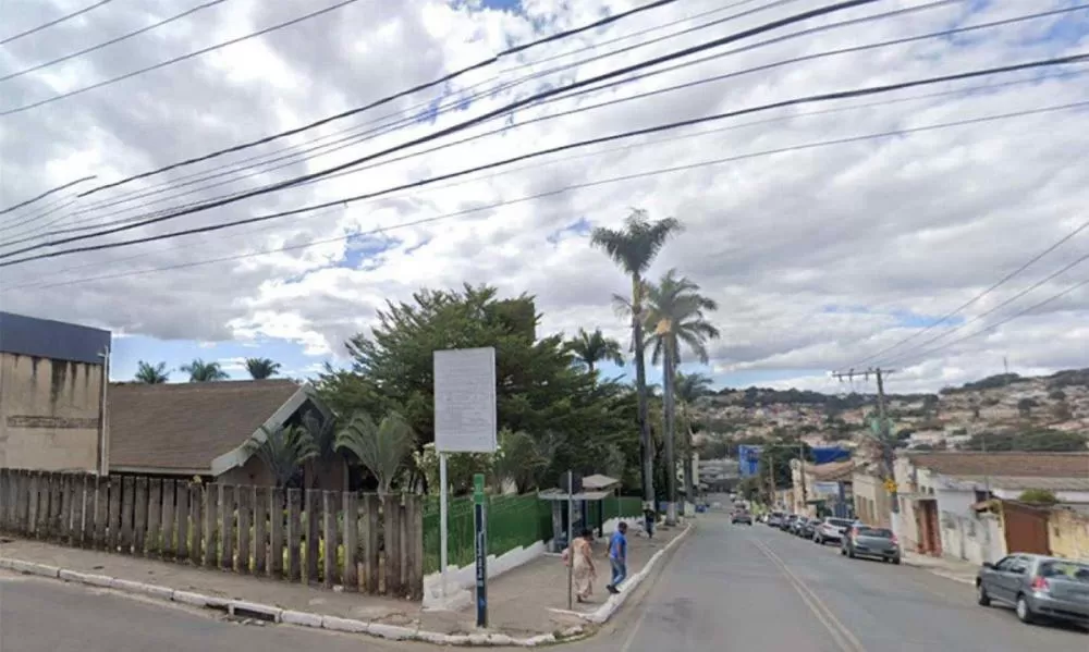 Homem é encontrado morto com sinais de agressão em Vespasiano