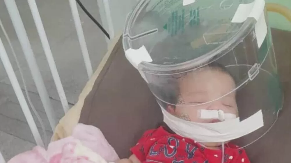 Bebê com bronquiolite grave espera há sete dias por vaga em hospital na Grande BH