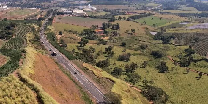 Zema sanciona criação da Artemig para fiscalizar transportes em Minas