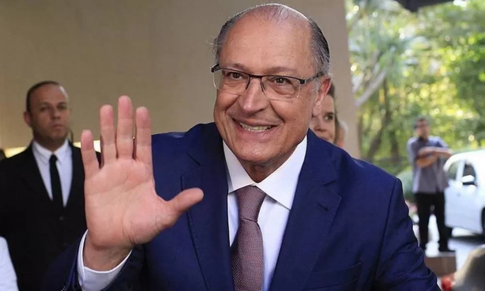 Alckmin representará Brasil na missa inaugural do papa Leão XIV em Roma