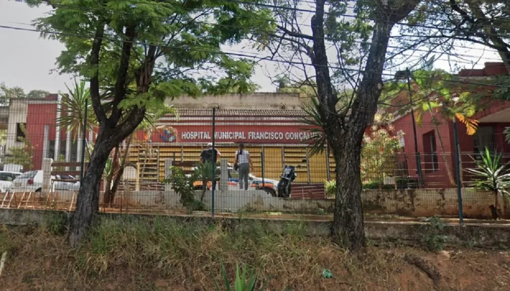 Jovem é deixado morto em hospital de Pedro Leopoldo e suspeitos fogem sem identificação